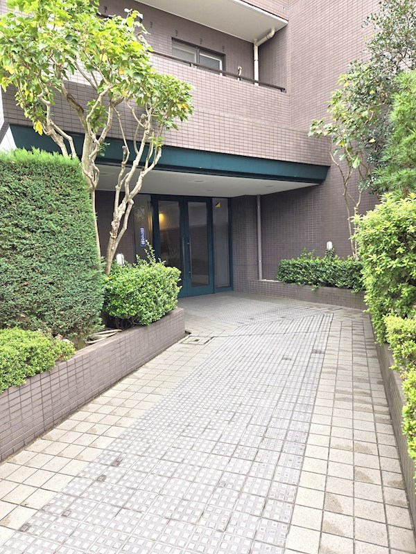 百合ヶ丘パーク・ホームズ 共用部写真（エントランス）