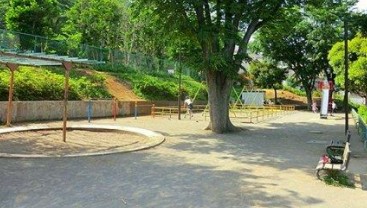 百合ヶ丘パーク・ホームズ 公園