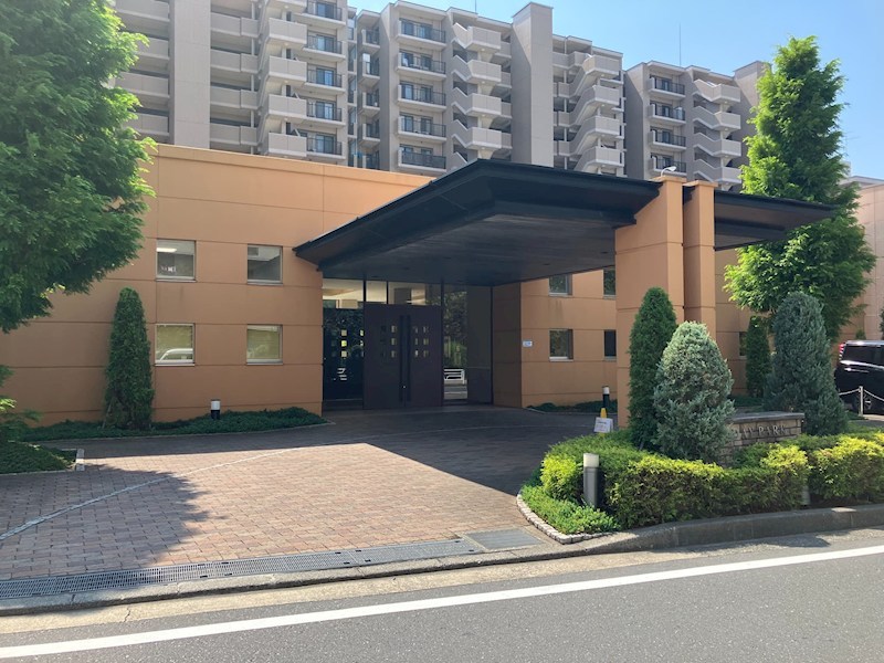 デイパーク横濱天王町 共用部写真（エントランス）