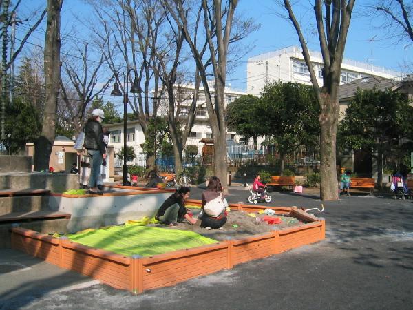 グランスイート世田谷桜丘 公園