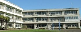 ライオンズヴィアーレ調布 小学校