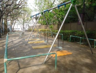 星和日暮里ハイツ 公園
