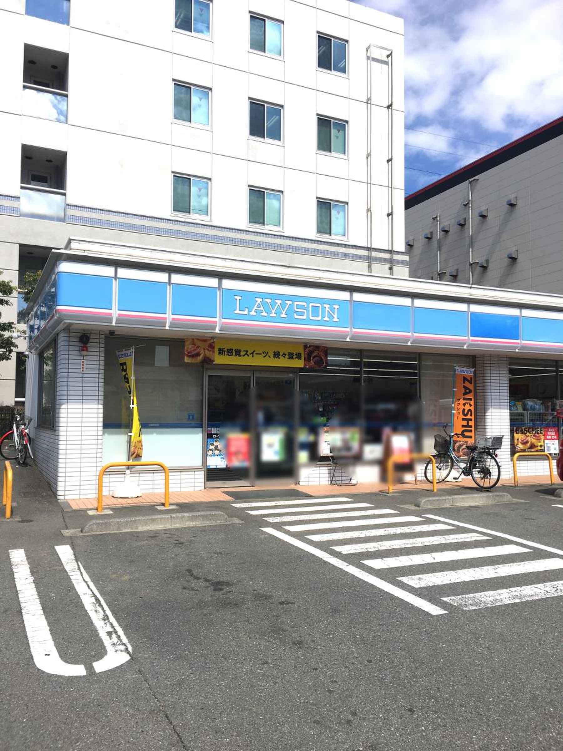 ハイセレサ菊名アクティール コンビニ
