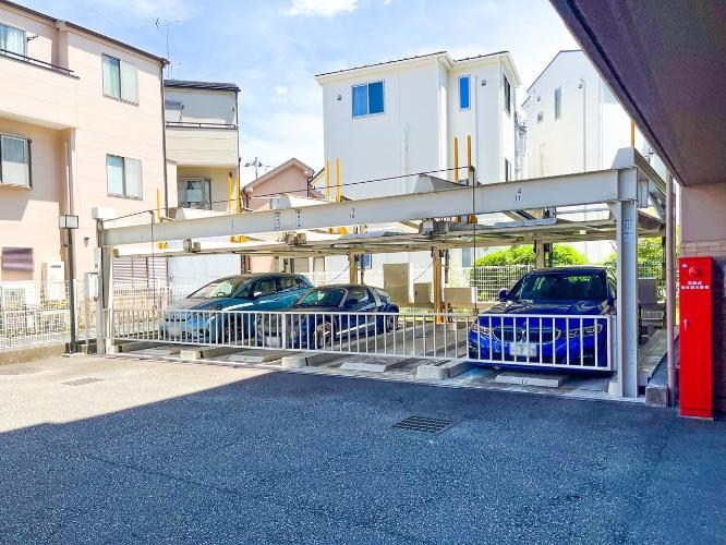朝日クレス・パリオ溝の口 共用部写真（駐車場）