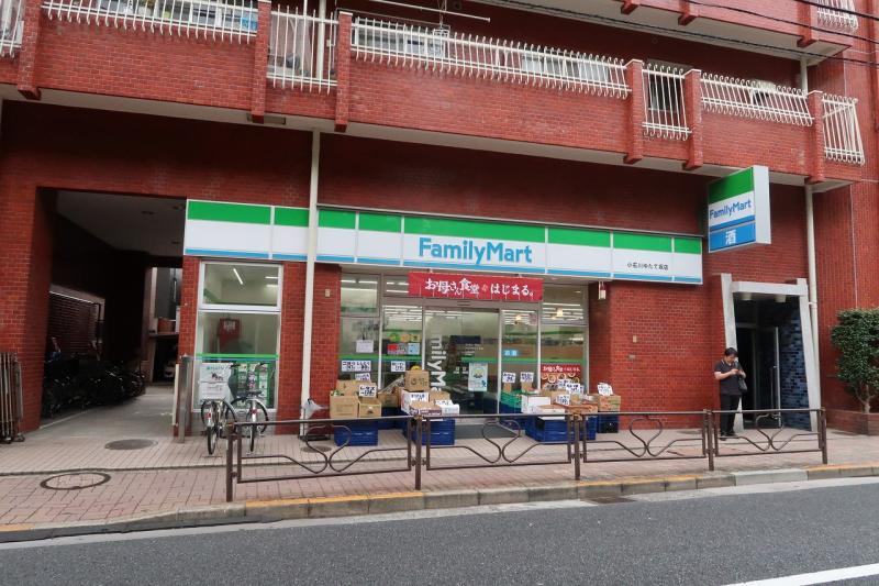 ロイヤルコート茗荷谷 コンビニ