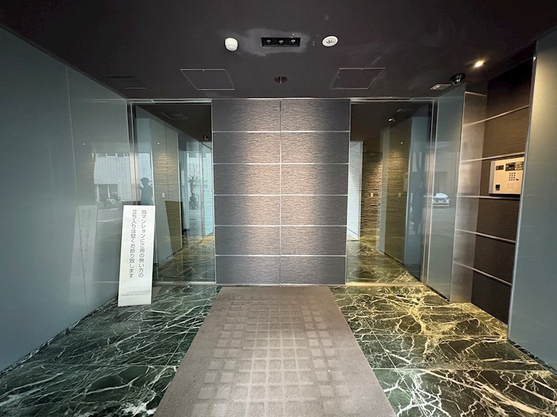 モデルノトッレ松濤 共用部写真（エントランス）