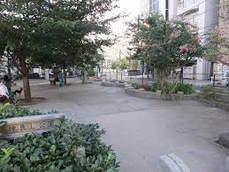 エステムプラザ市谷外濠公園 公園