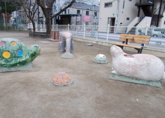 グラントレゾール駒形 公園