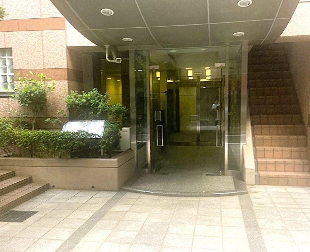 朝日サテライト六本木 共用部写真（エントランス）