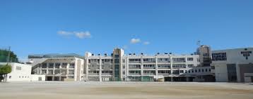 ライオンズマンション中野島 中学校