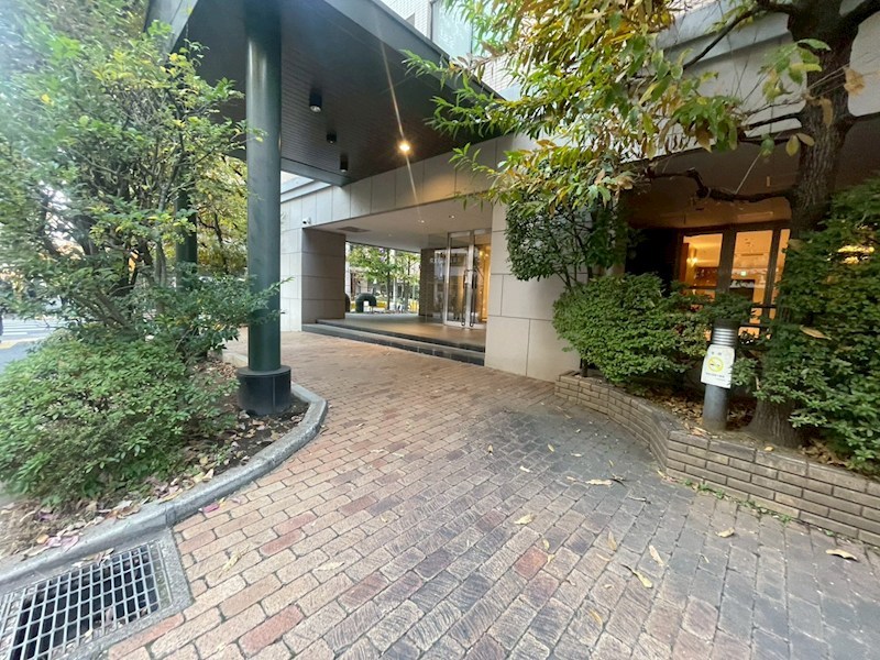 アクシア新宿御苑 共用部写真（エントランス）