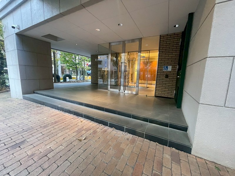 アクシア新宿御苑 共用部写真（エントランス）
