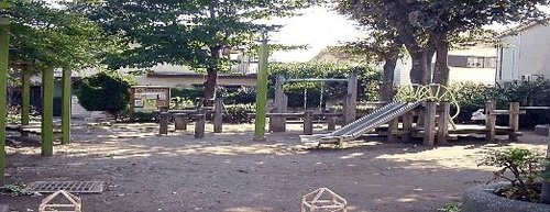 キャッスル西荻 公園