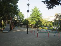 ネオハイツ楠町 公園