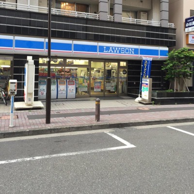 日本橋ヴォアール コンビニ
