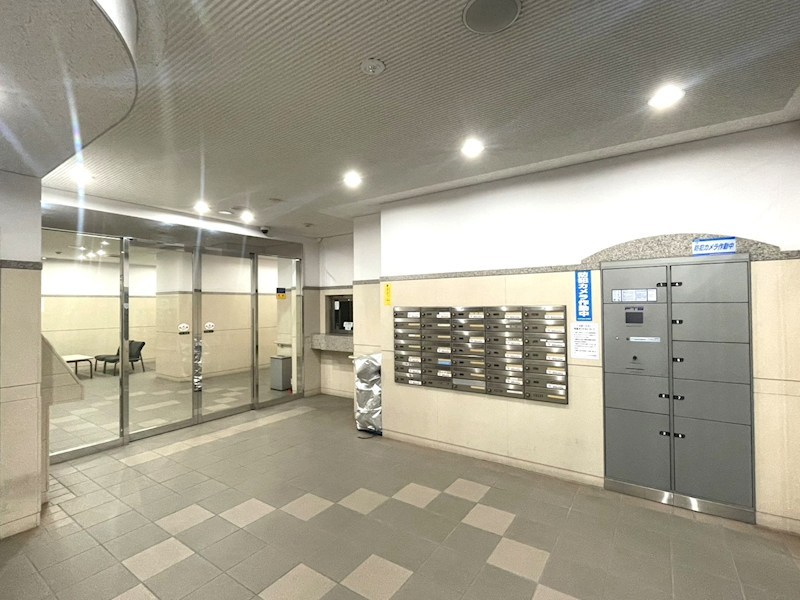 レジェンド松が谷 共用部写真（エントランス）
