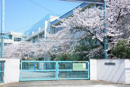 エンゼルハイム萩中公園第２ 小学校