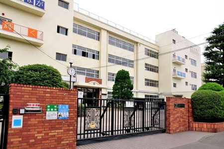 エンゼルハイム萩中公園第２ 中学校