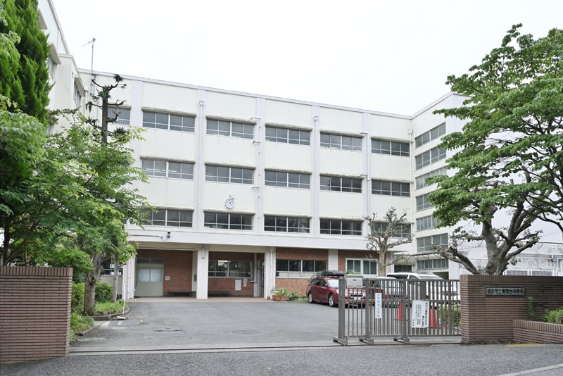 ドルフ青葉台３号棟 中学校