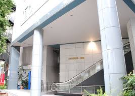 プラザ三軒茶屋 総合病院