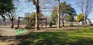 ドメス新横浜 公園