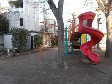 神宮前シティタワー 公園