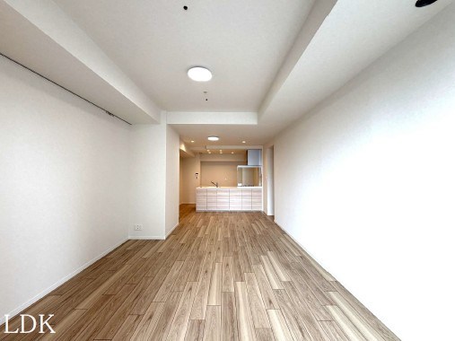 Ｗ　Ｃｏｍｆｏｒｔ　Ｔｏｗｅｒｓ　ＷＥＳＴ 内観写真（リビング）