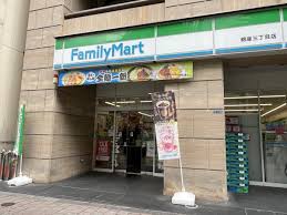 パレステュディオ銀座二丁目 コンビニ