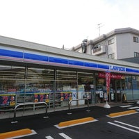ドメス久地 コンビニ