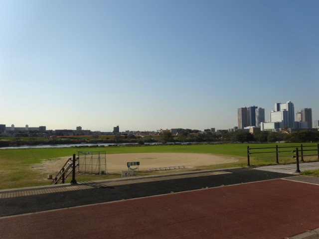 ライオンズマンション平間駅前 公園