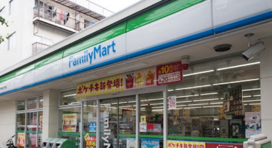 プレステージ千駄木 コンビニ