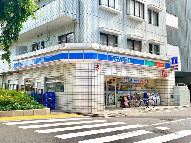 ドミール三友 コンビニ