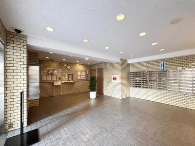 飯田橋第一パークファミリア 共用部写真（エントランス）
