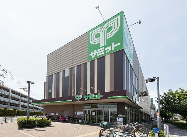 ヒルズ千早町 スーパー