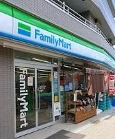 カーサフェリス世田谷弦巻 コンビニ