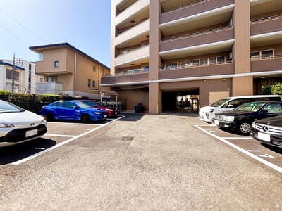グランバース溝の口 共用部写真（駐車場）