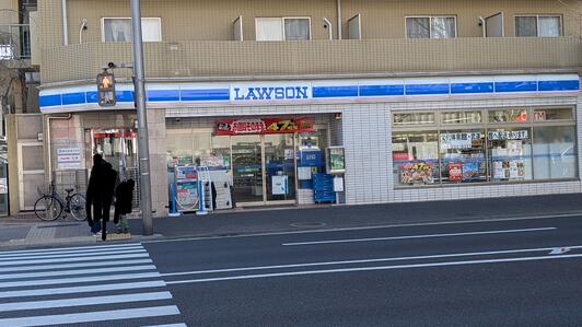 センチュリー横浜関内 コンビニ