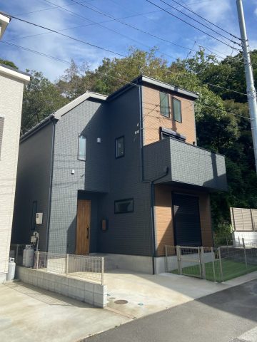 自由が丘の不動産会社「リッツホーム」|おすすめ物件🏠鎌倉市植木 築浅戸建